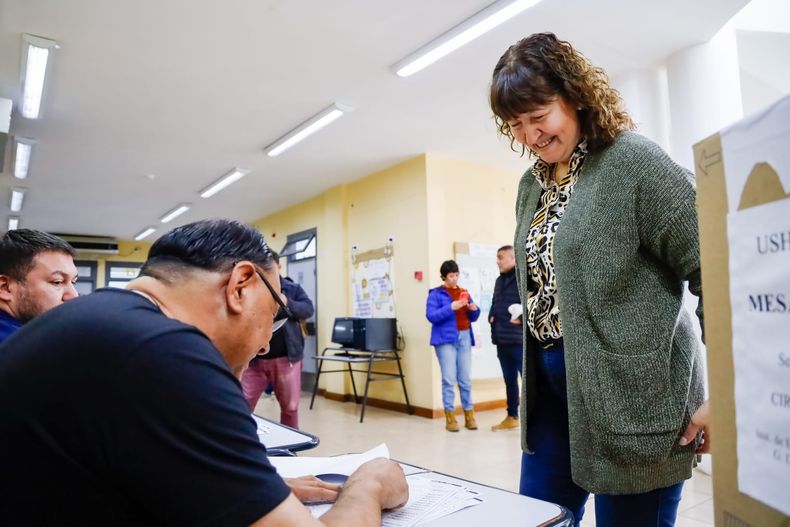 La viegobernadora Mónica Urquiza es candidata a la reelección acompañando nuevamente a Gutavo Melella.&nbsp;