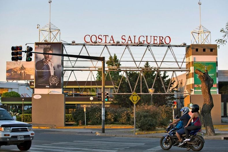 La Rural fue la adjudicataria de la concesión de Costa Salguero pero se demora el anuncio.