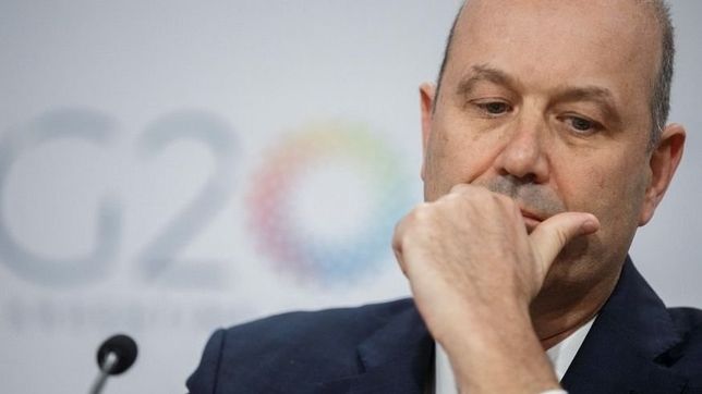 sturzenegger, a fondo: sube la tasa al 40% y les pone limites a los bancos