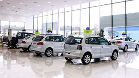 Con la venta de autos “en el peor momento”, avizoran suspensiones en el sector