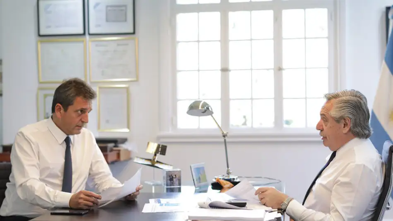 Massa y Alberto Fernández repasan la lista de inversiones