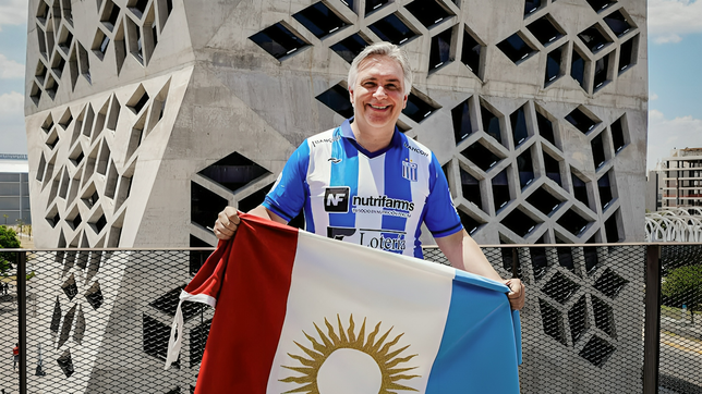 Martín Llaryora inaugura eslogan de campaña: defener a la Argentina y a Córdoba.