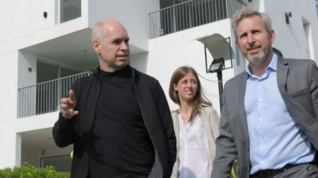 con traje de candidato, larreta viaja a entre rios a abrazar a frigerio