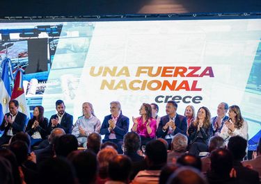 Provincias Unidas, con Juan Schiaretti, aparece primera en las encuestas