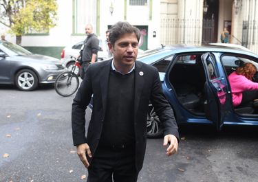 Kicillof monta su campaña sobre el poder territorial de los intendentes
