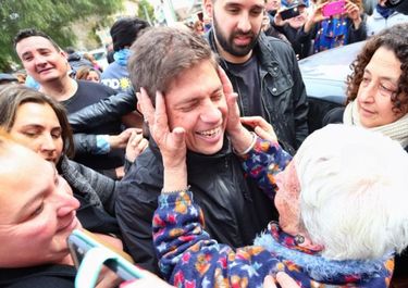 Kicillof repetirá fórmula de campaña: Clio, intendentes y Massa