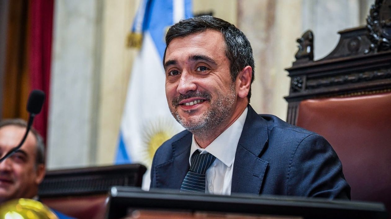 El senador Agustín Coto, de Tierra del Fuego, marca identidad propia en La Libertad Avanza.