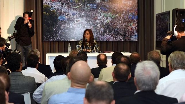 intendentes peronistas destacan la ?humildad? y ?grandeza? de cfk