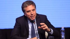 Dujovne ratificó la meta del 15% y defendió ese techo paritario