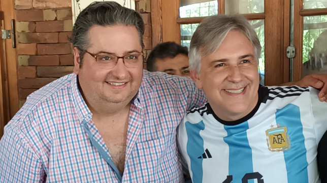 Gustavo Brandan y Martín Llaryora. El exintendente de Colonia Caroya reemplazará a Martín Gill en el Ministerio de Cooperativas y Mutuales. 