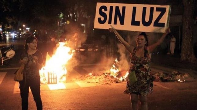 entre anuncios de tarifazos y cortes de luz, crece malestar con edenor y edesur