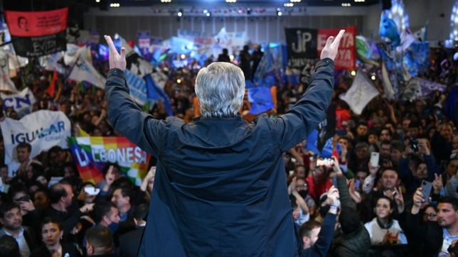 fernandez prende la pipa de la paz: tenemos que dejar de lado las diferencias