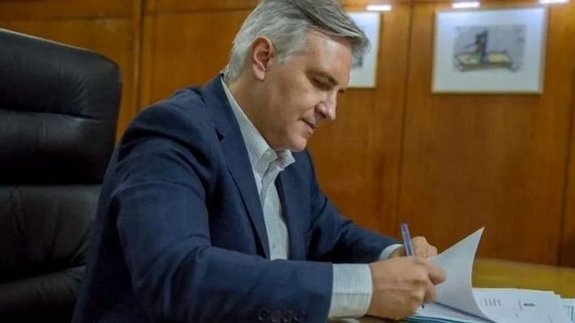 pan para hoy, paz para la campana: llaryora acordo con el suoem por un ano