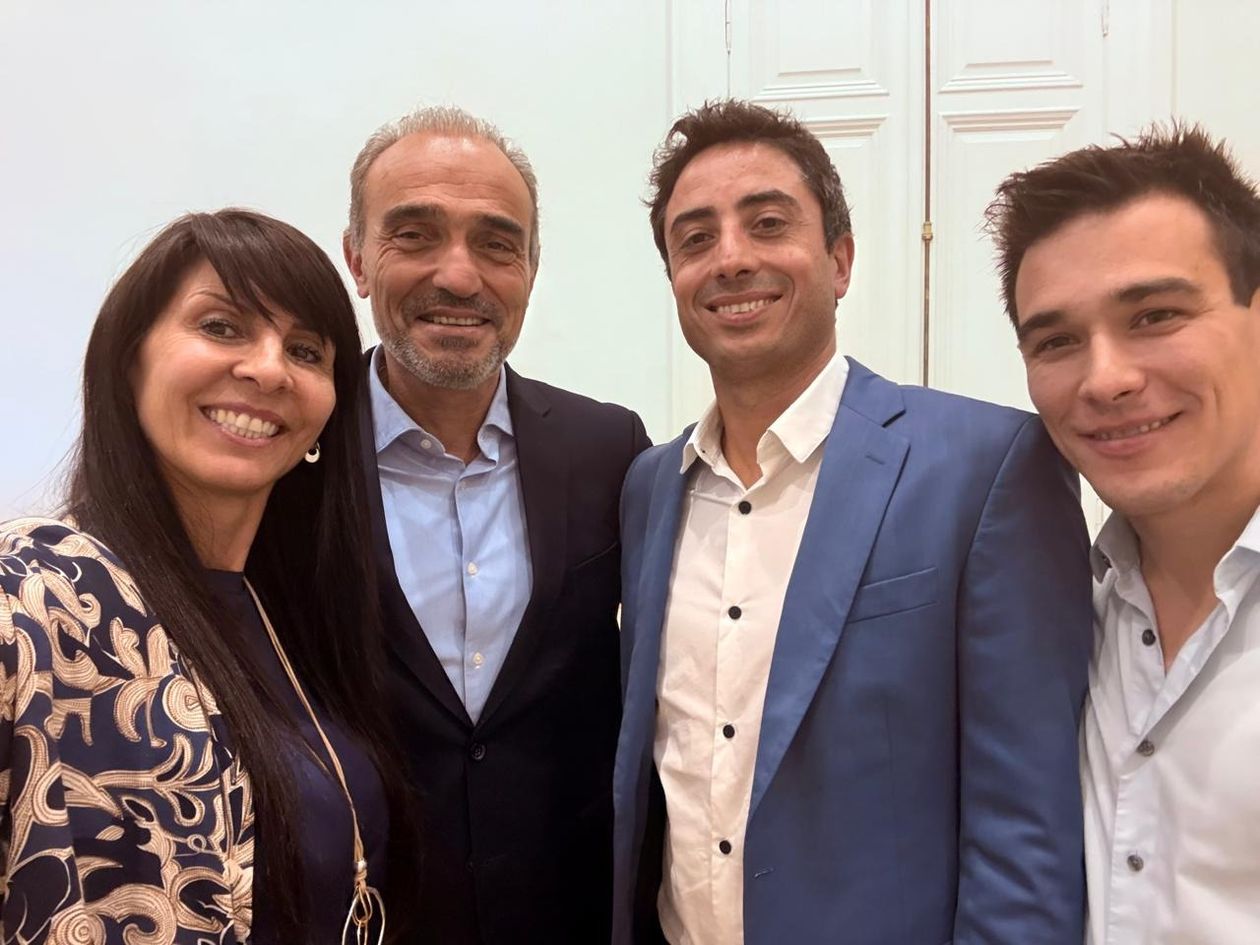 Lorena Villaverde junto a Lule Menem y el senador Enzo Fullone.&nbsp;