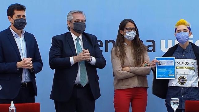 el gobierno puso en marcha el documento para personas no binarias