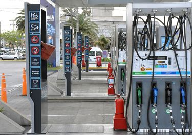 Las naftas se disparan y calientan la inflación con una guerra en Irán que Donald Trump no consigue terminar.&nbsp;