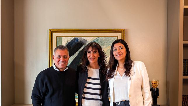 Natalia De la Sota junto a Marcelo Ruiz y Marta Lastra