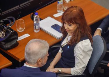 Cristina Fernández de Kirchner (CFK) con su abogado, Carlos Beraldi.&nbsp;