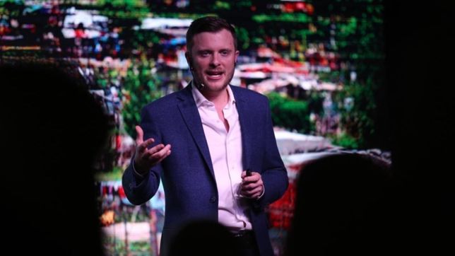 el candidato de cambiemos en rosario y un refresh sin la mochila macri