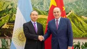 Guillermo Francos con el embajador de China