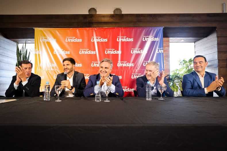 Sadir, Pullaro, Llaryora, Schiaretti y Valdés en la Rural de Río Cuarto