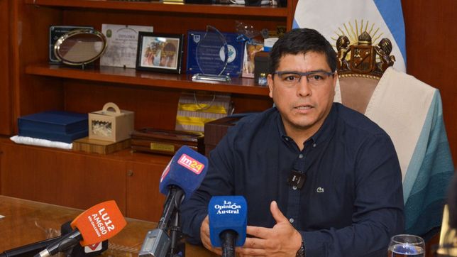 Claudio Vidal, gobernador de Santa Cruz.