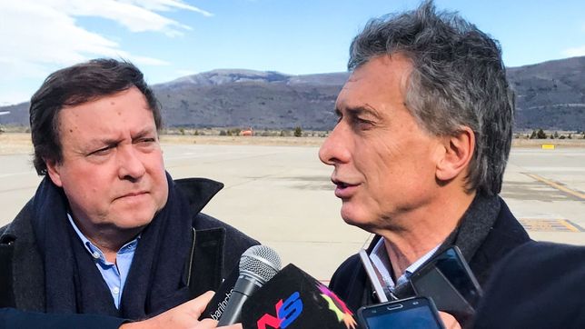 macri pidio ?hacer recortes sin tocar la obra publica?