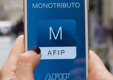 El crecimiento del monotributo, tanto social como independiente, señala la precarización de las condiciones de empleo en la Argentina.