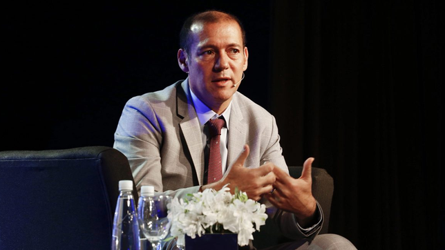 neuquen: furioso con la casa rosada, gutierrez reclamo el manejo de las represas