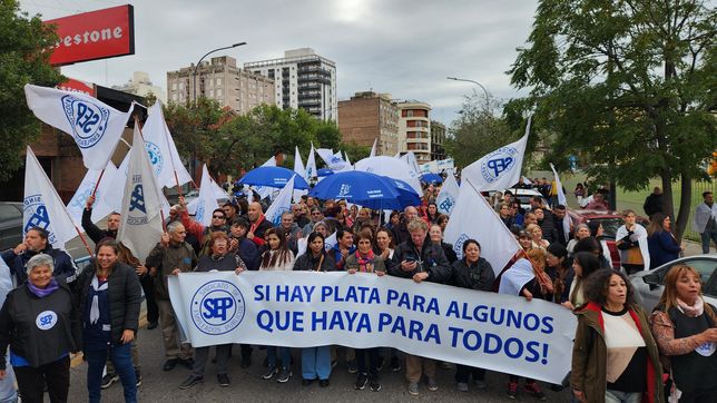 autoconvocados en cordoba, el nudo gordiano que debera cortar el futuro gobernador