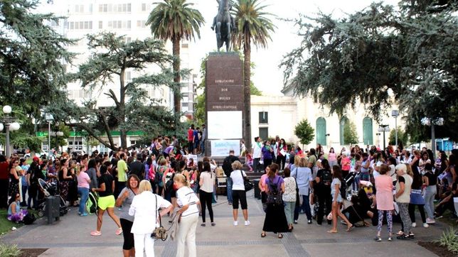 el interior bonaerense multiplico el reclamo de las mujeres