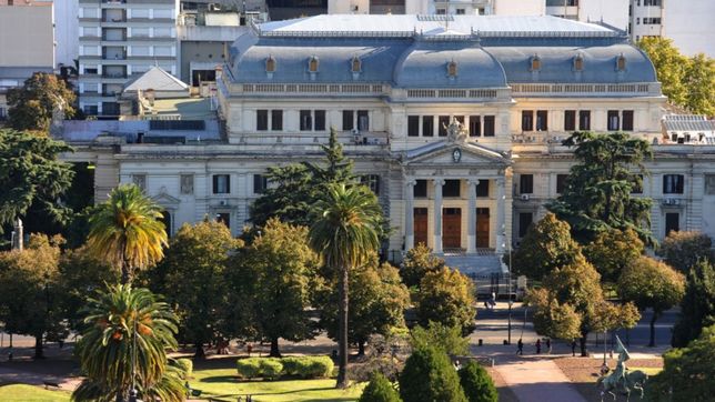 parate legislativo: licencias, guardias minimas y apoyo unanime a kicillof