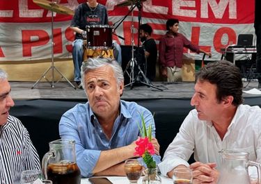 Cornejo logró una foto, pero no pudo parar la guerra entre Alfaro y Sánchez