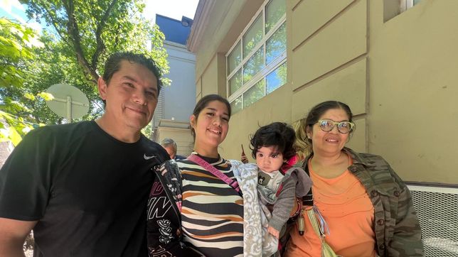 La familia de Ariel, el nene que besó Javier Milei. 