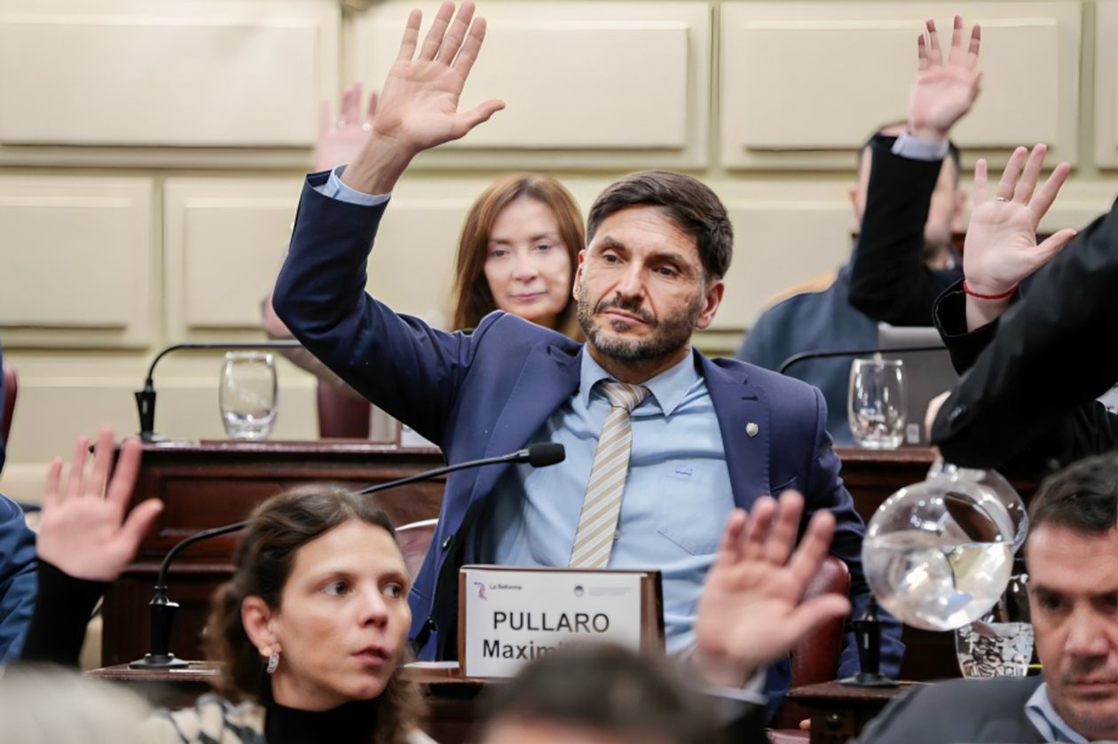 Diario de la Convención de Santa Fe, día 25: Unidos acordó la reelección para Pullaro y dejó afuera los DNU