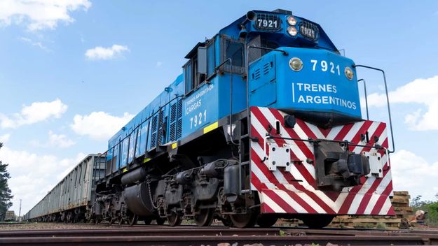 Javier Milei pone plata para modernizar las locomotoras del Belgrano Cargas Javier Milei pone plata para modernizar las locomotoras del Belgrano Cargas
