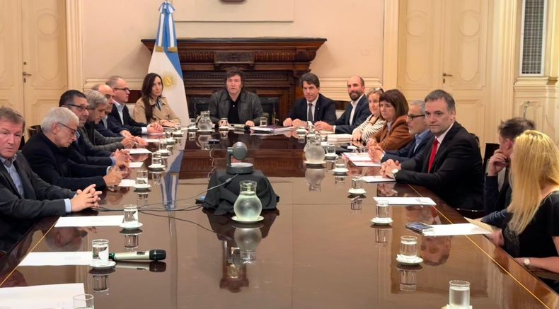 Javier Milei encabezó el comité de crisis en Argentina por el ataque de Irán a Israel.
