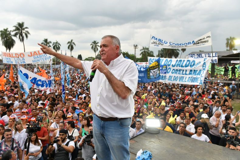 Osvaldo Jaldo abogó por la unidad del peronismo en un acto multitudinario en Tucumán