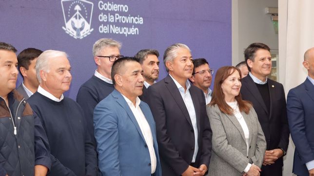 Rolando Figueroa reunió a intendentes de todas las tribus en Neuquén.&nbsp;