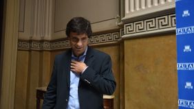 Lacunza reconoce ahora que la deuda nueva es para pagar deuda