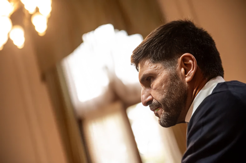 Santa Fe: Pullaro le hace un guiño a las fintech en su reforma tributaria, pero sigue el frío con GalperinEl gobernador Maximiliano Pullaro polariza con el PJ en Santa Fe ¿Alianza táctica entre la política tradicional?