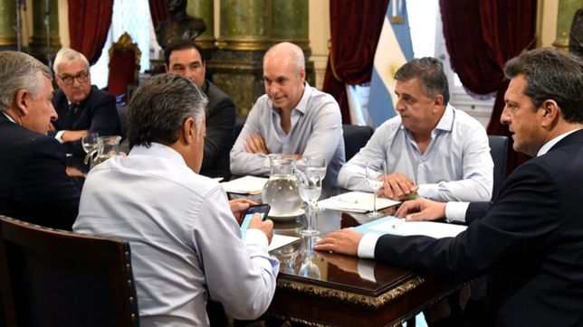 la discusion sobre las paso abre grieta en el poker de caciques de jxc