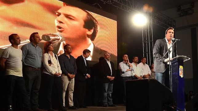 en el peronismo tambien hay cruces por la campana a favor de scioli