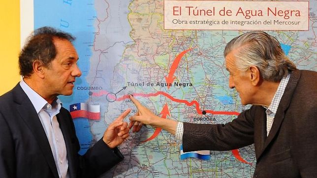 gioja recibio a scioli con su provincia pintada de naranja