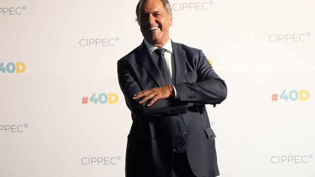 y scioli va: avales, bunker y foto con kicillof