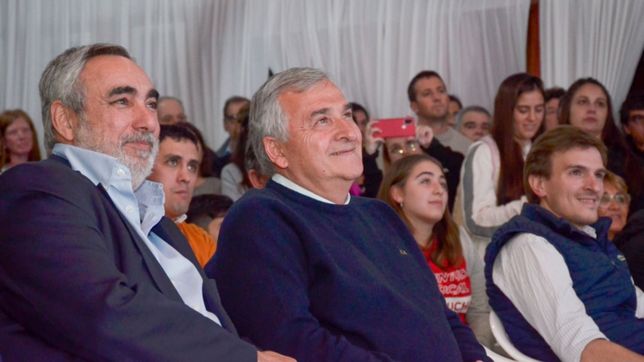 la ucr mira por tv la ?pirotecnia verbal? del pro y enarbola la unidad radical