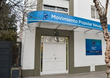 El Movimiento Popular Neuquino (MPN), partido histórico de Neuquén, encamina a renovar autoridades de la mano de Rolando Figueroa.