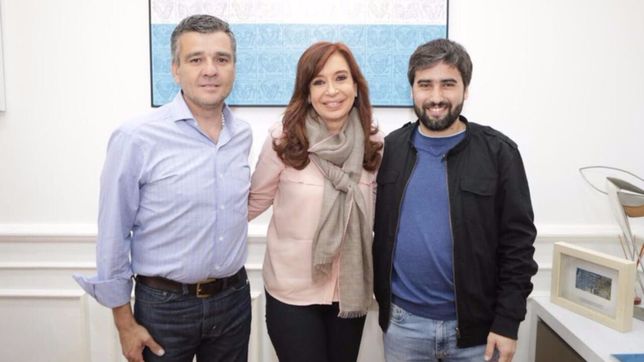 mientras cambiemos crece, el peronismo se retuerce y se dispersa