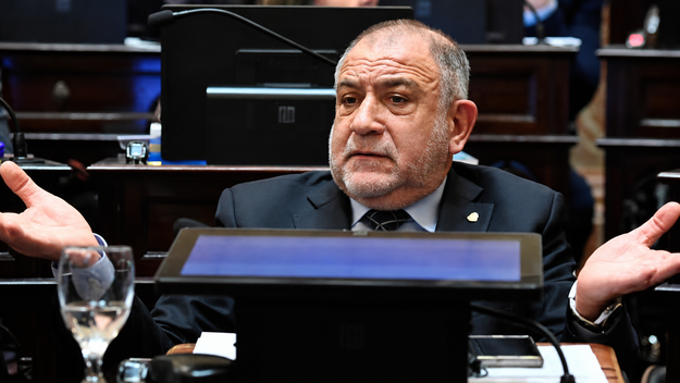 Luis Juez, senador de La Libertad Avanza