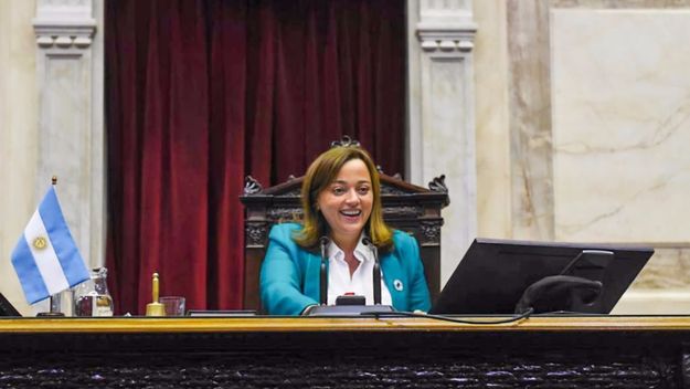 Operativo Cecilia: Moreau, la mejor posicionada de una lista corta
